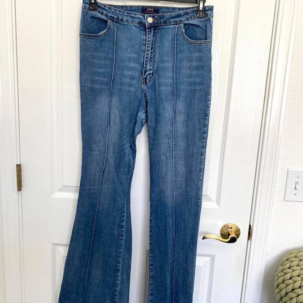 Boot Barn Women's Blue and Navy Jeans